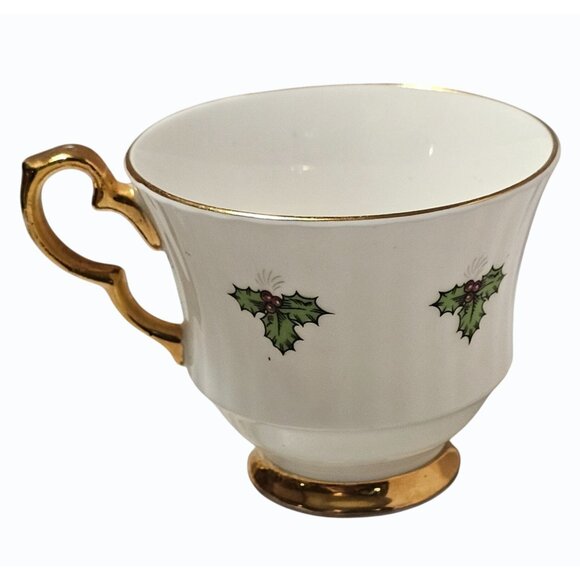 Vintage Poinsettia Teacup Royal Windsor Fine Bone China England - Picture 3 of 8